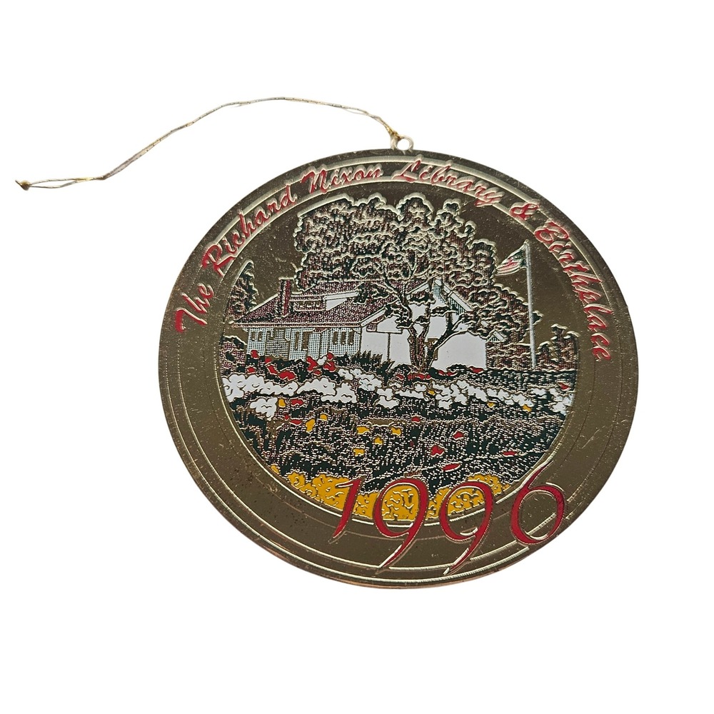 Richard Nixon Presidential Library Museum 1996 Commemorative Ornament Gold Tone